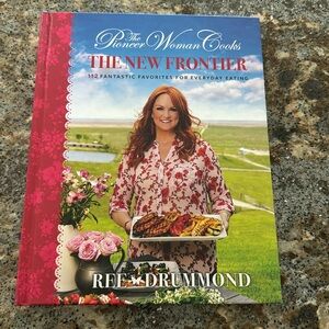 The new frontier cookbook by the Pioneer woman